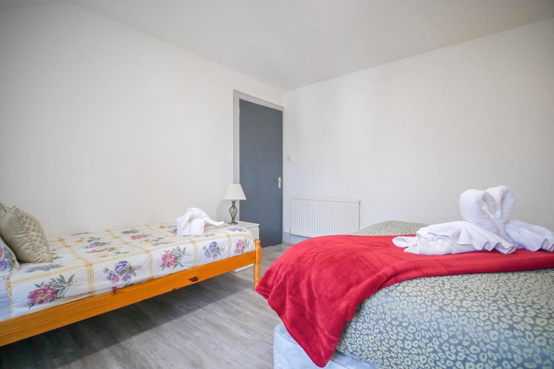 Telford Rd 5 Bedroom House Инвернесс Экстерьер фото